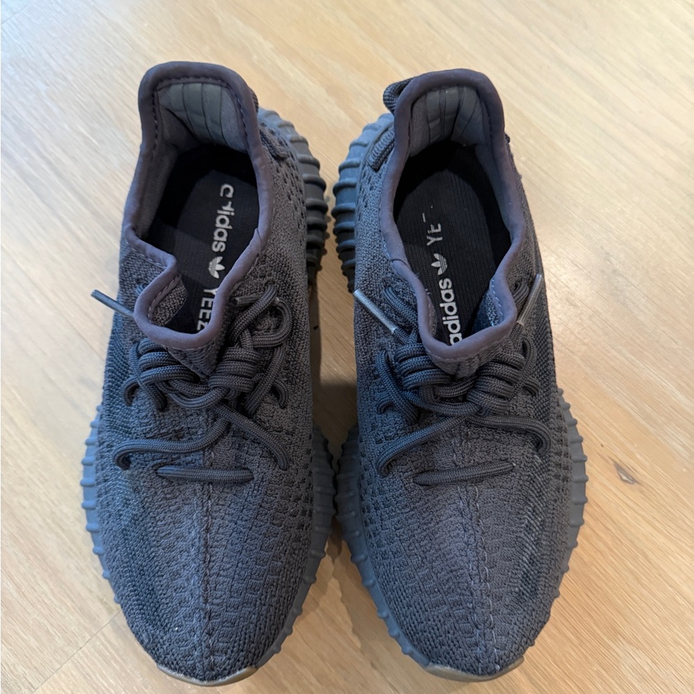 Authentic Adidas Yeezy Boost 350 V2 Sneakers